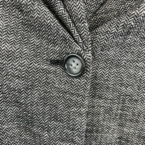 Banana Republic casual black/grey and white herringbone wool blend blazer - Picture 5 of 7